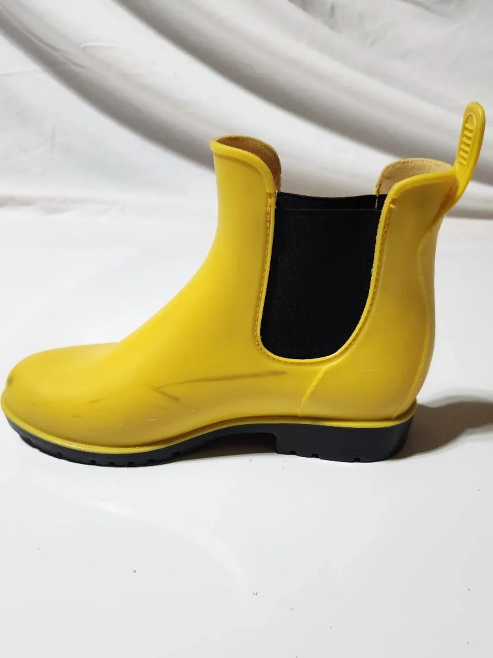 Girl's Yello Rubber Rain Boots - Size 2
